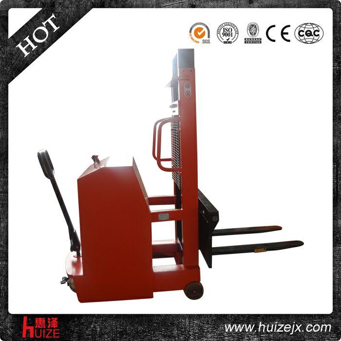 升高2.5米半電動堆高車(配重式) 升高2.5米半電動堆高車(配重式)