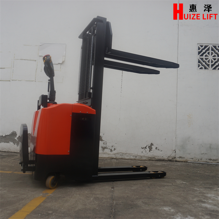 全電動堆高車 全電動堆高車